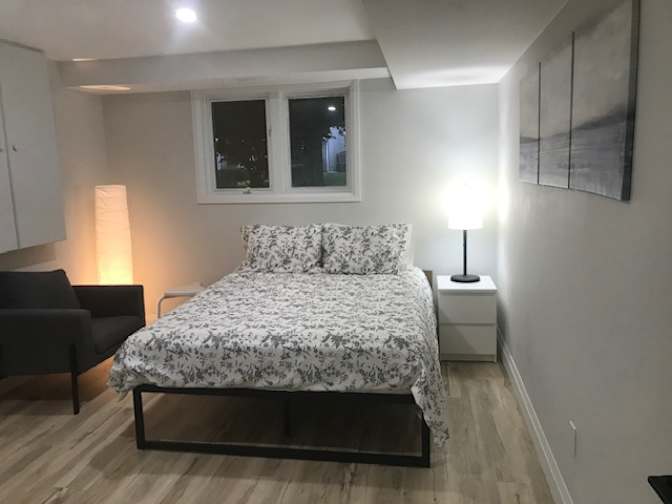 Furnished Room in Dunnville's room