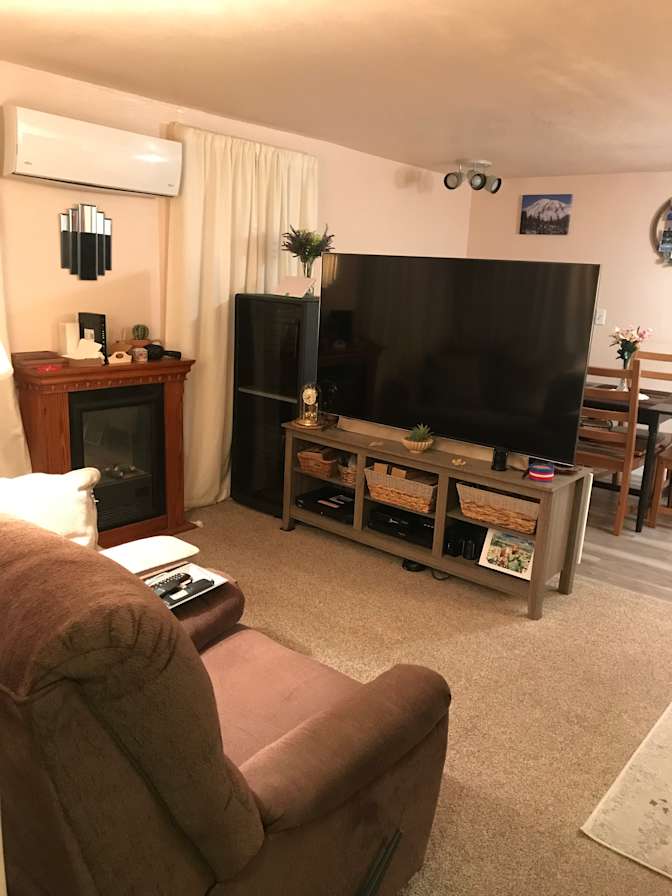 Eddie's room