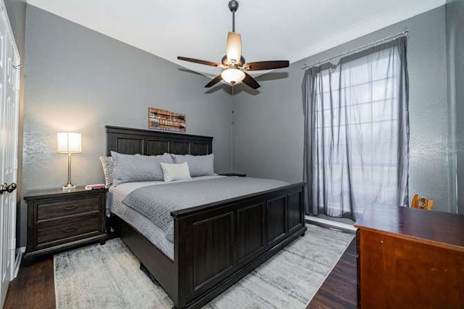 Alexis's room