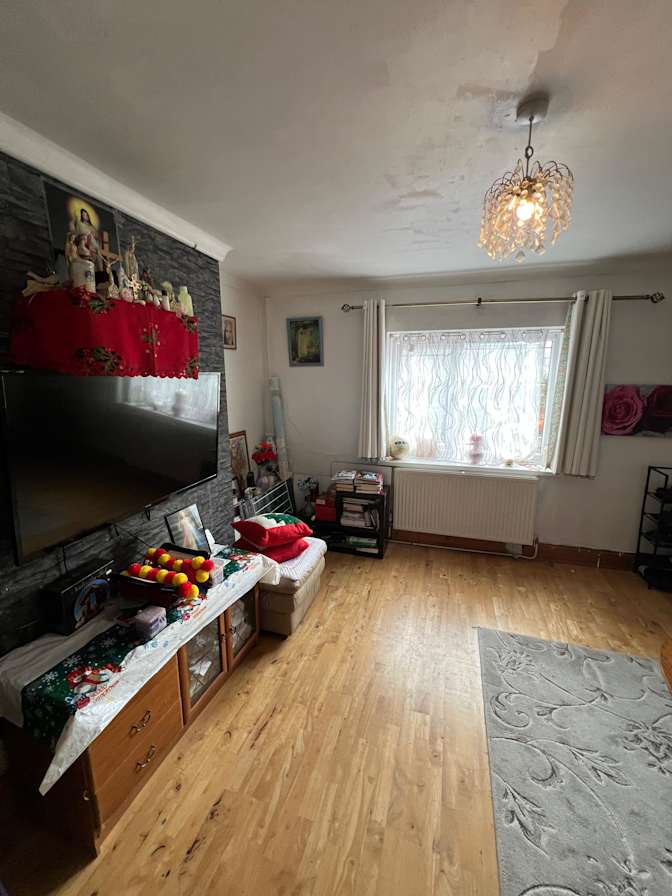 Jennifer's room