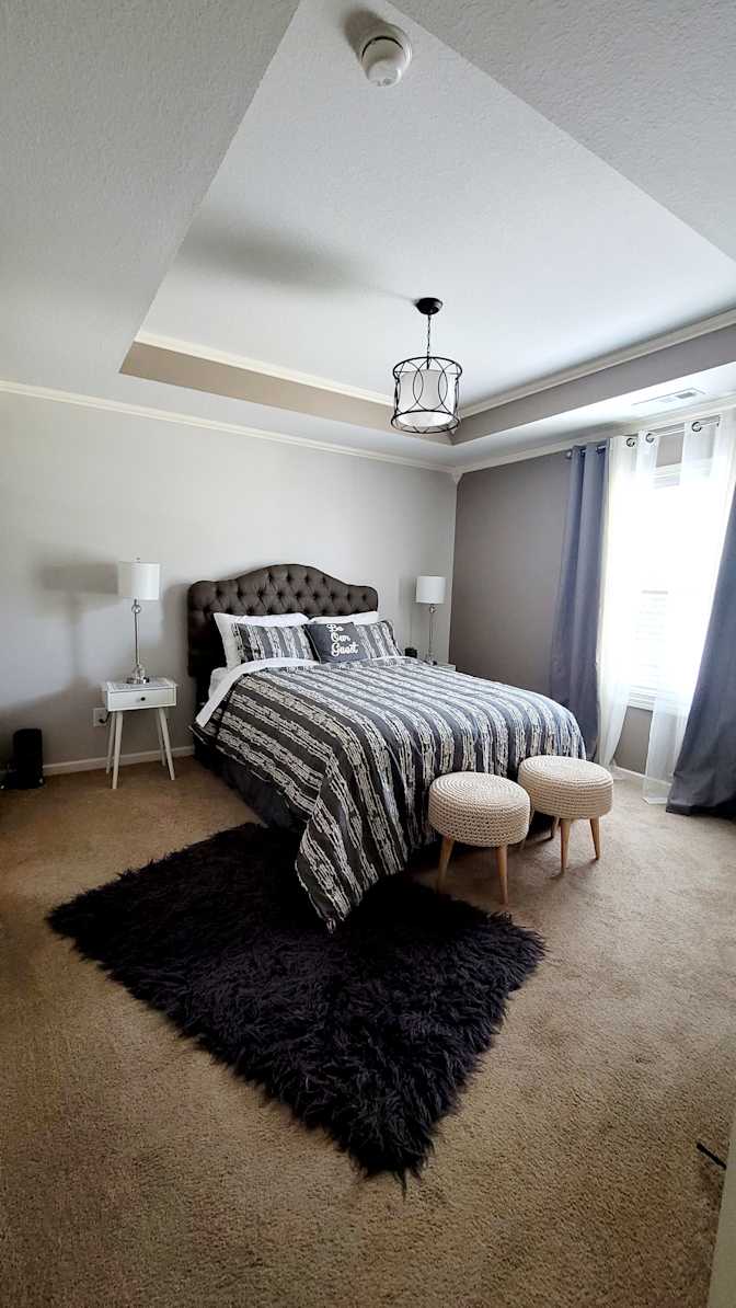 Oshirley's room