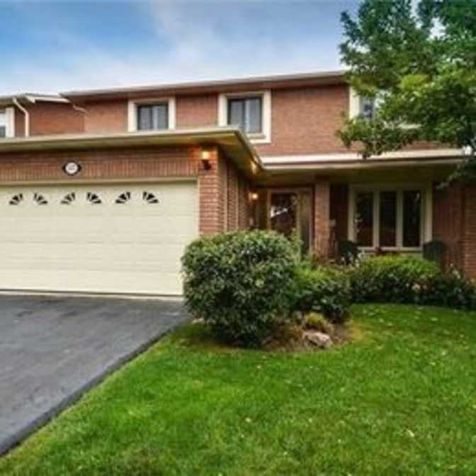 HONG TAI JIAO's room