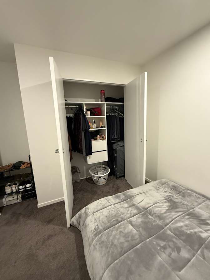 RIYA's room
