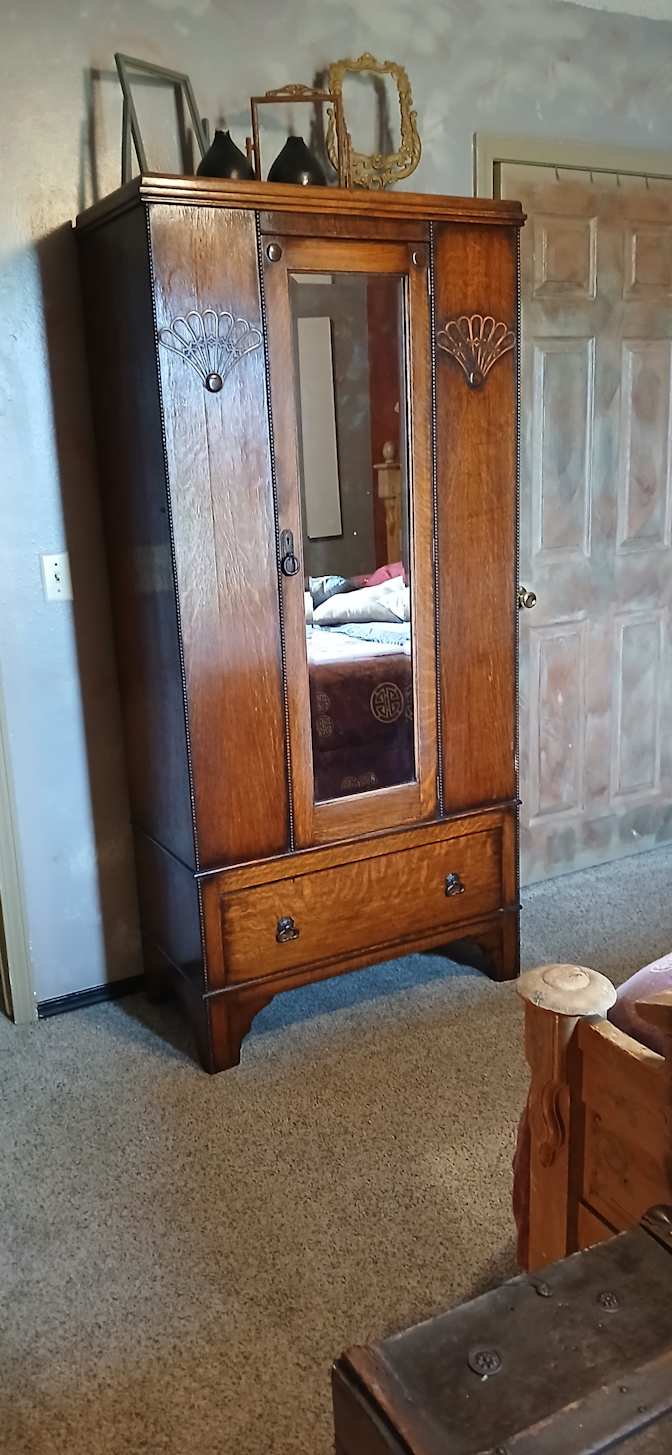 Steve's room