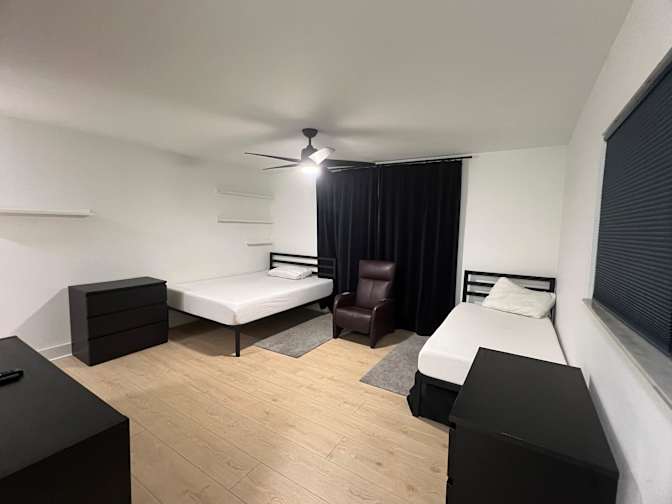 alex's room