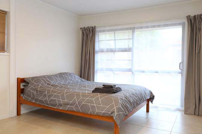 Ken's room
