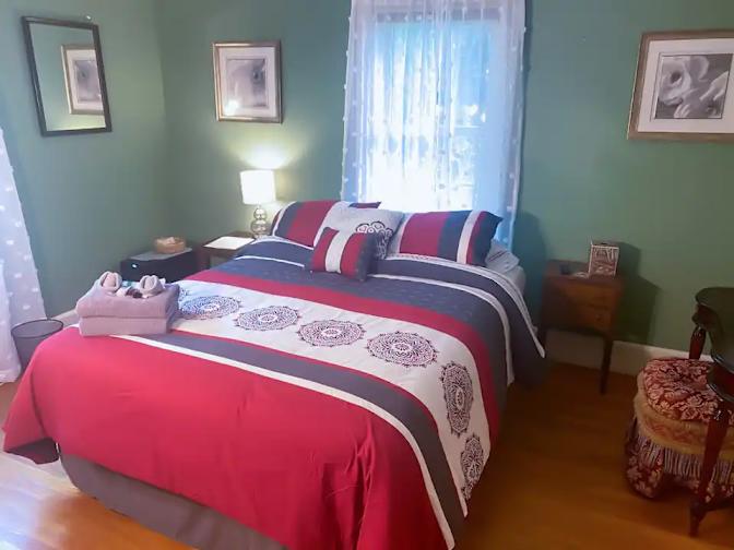 Sara's room