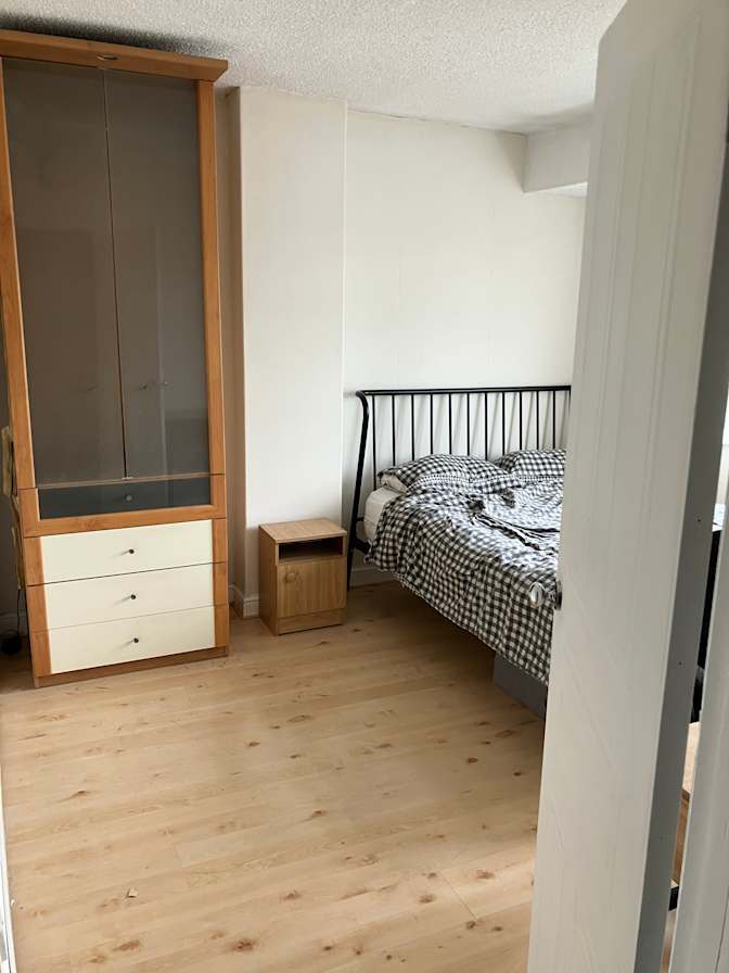 Richard's room