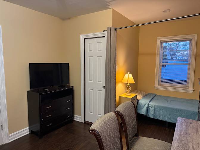 leo's room