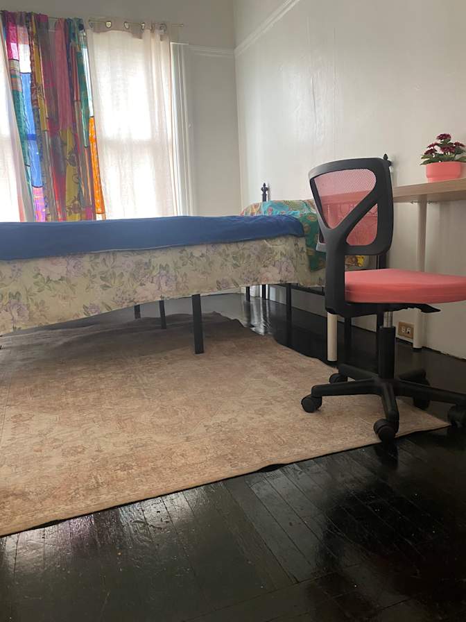 Farnaz's room