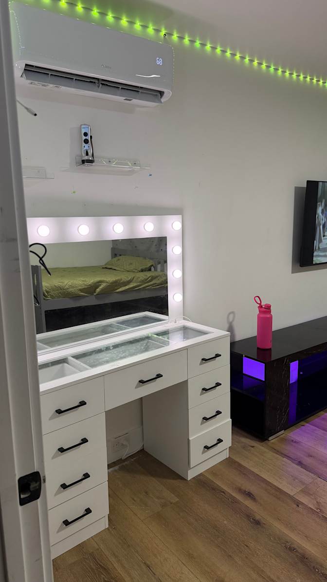 Jay's room