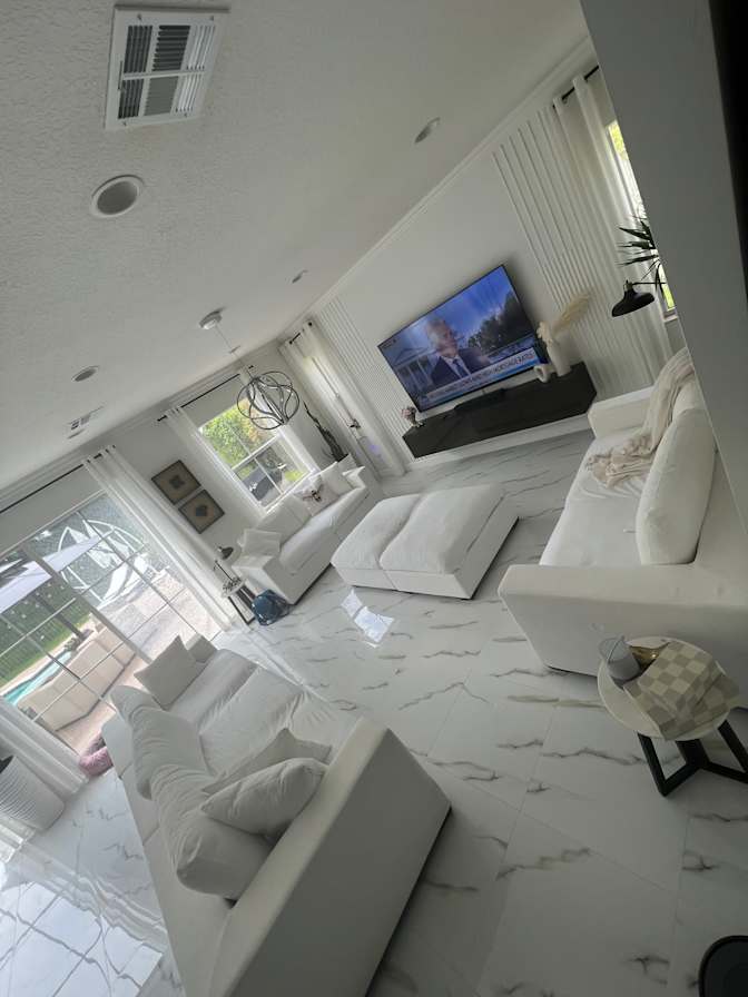 Jennifer's room