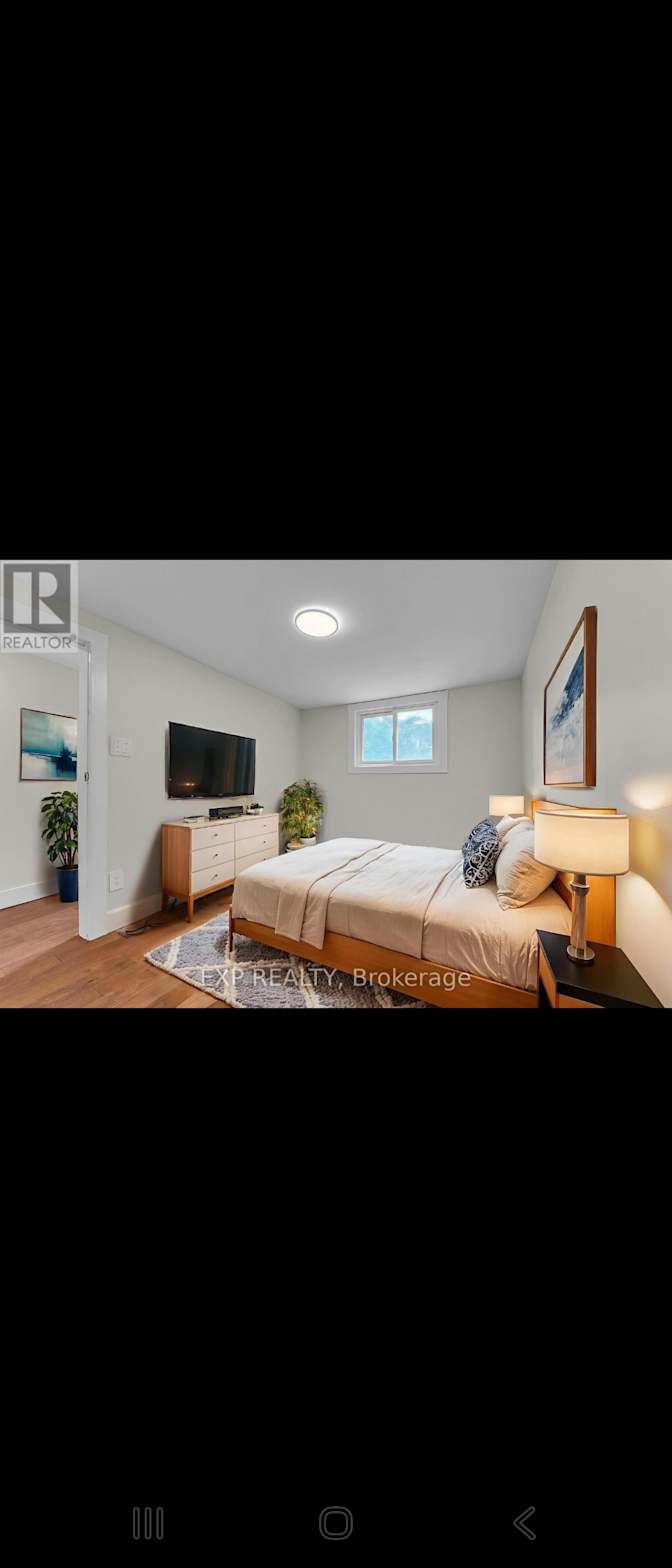 Lindsay's room