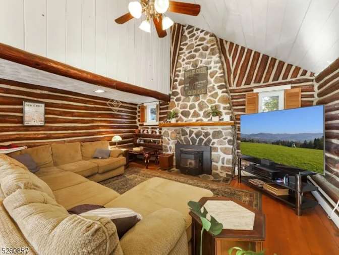 Jordan Schmidt's room