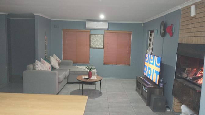 Donovan's room