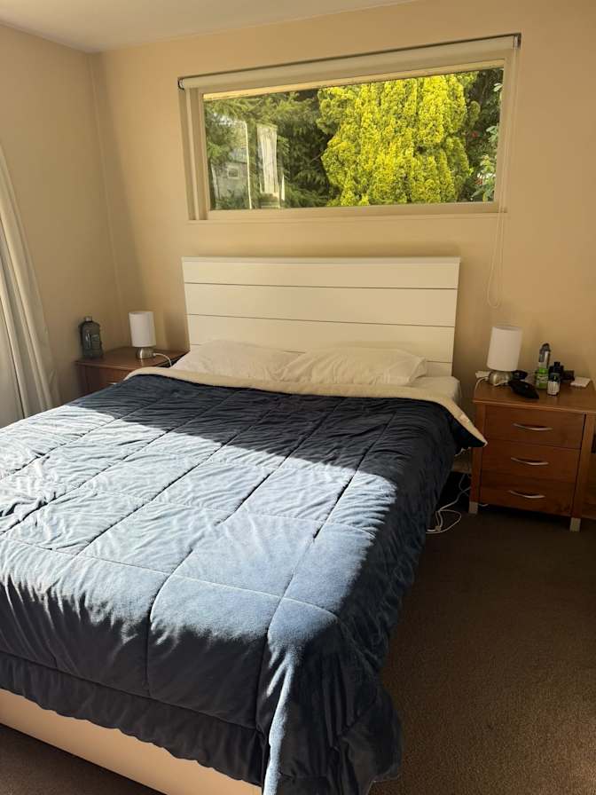 Linda A.'s room
