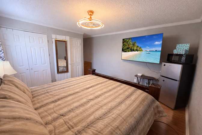 Ellen's room