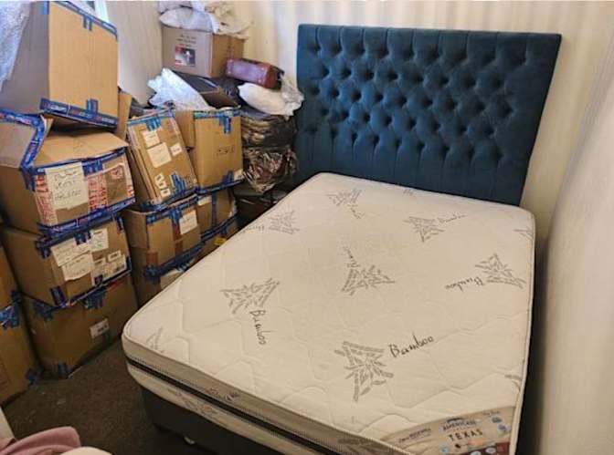 Zoe's room