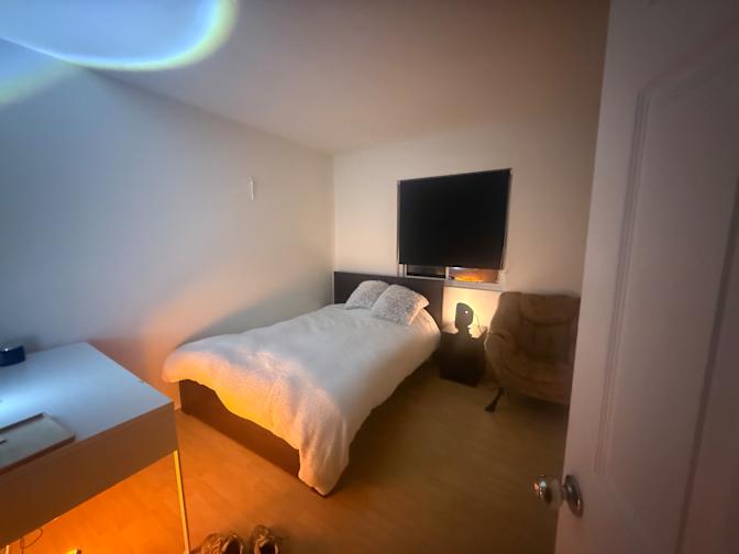zoe's room