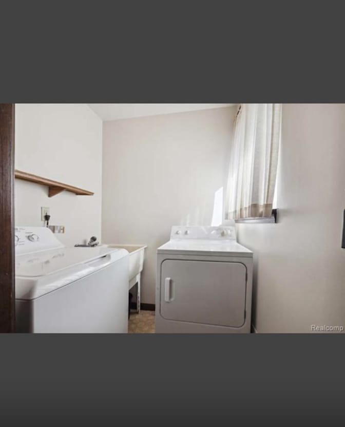 Raunak Bindra's room
