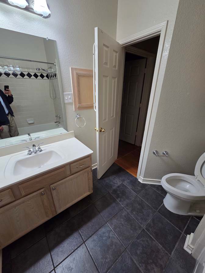 Steven Nguyen's room