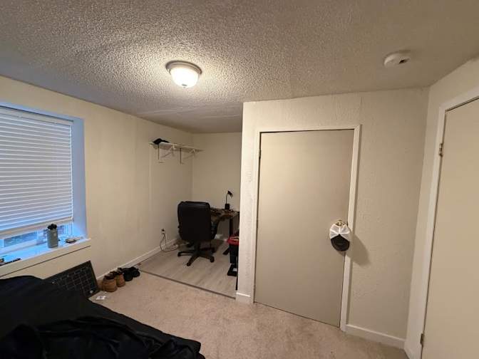 Yoni's room