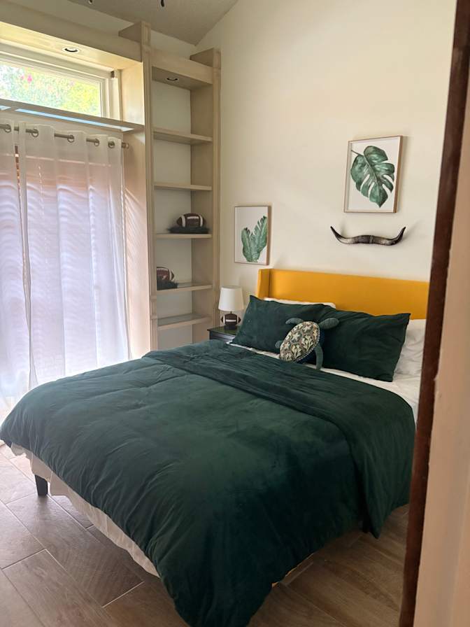 Shannon's room