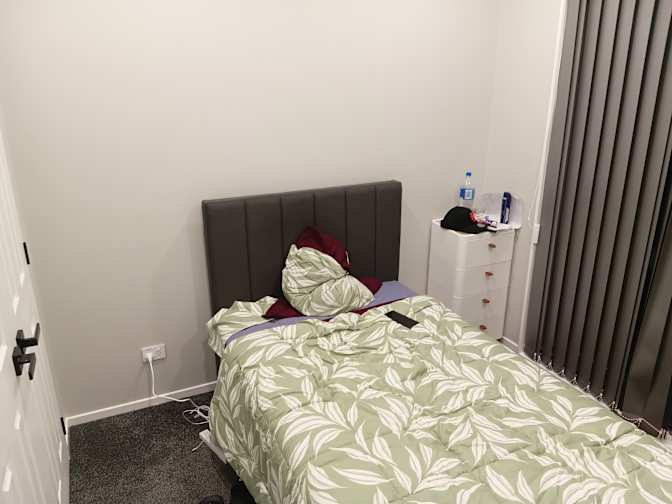 Loveneet's room