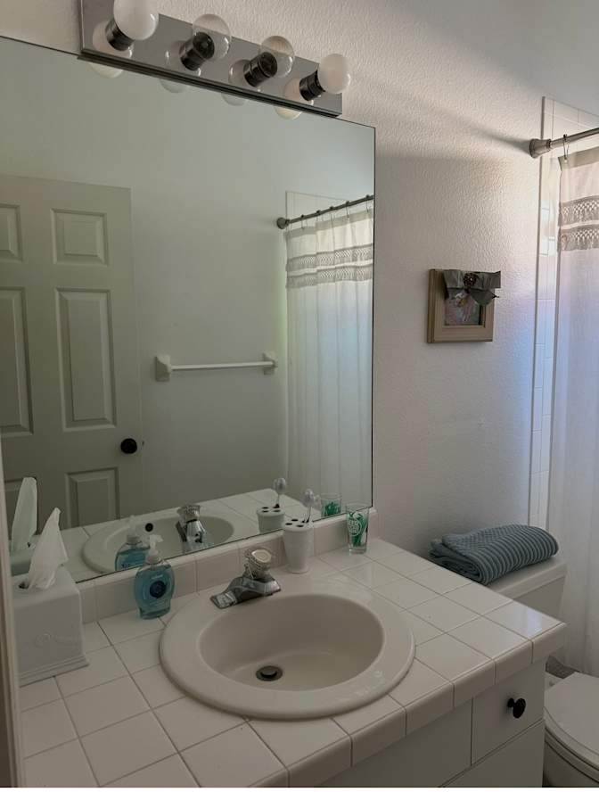 Nancy Reynolds's room