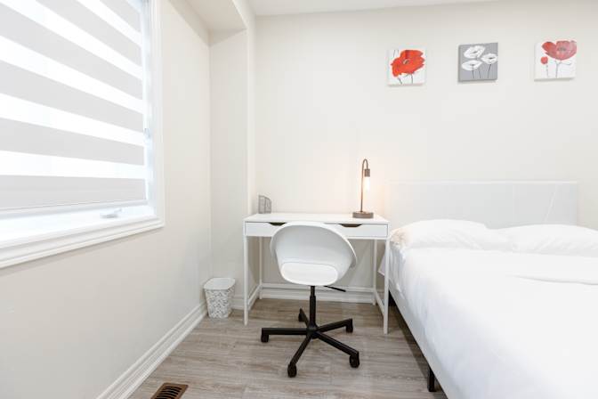Rezul's room