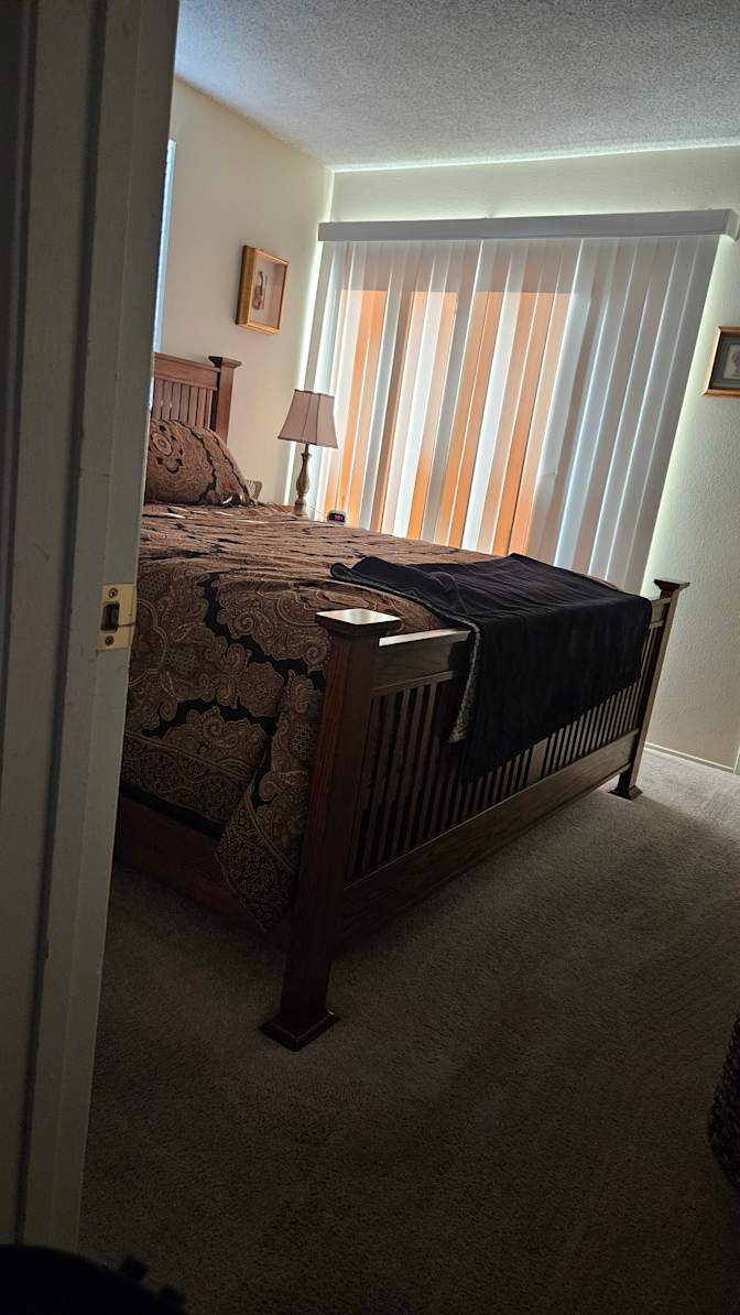 Lee's room