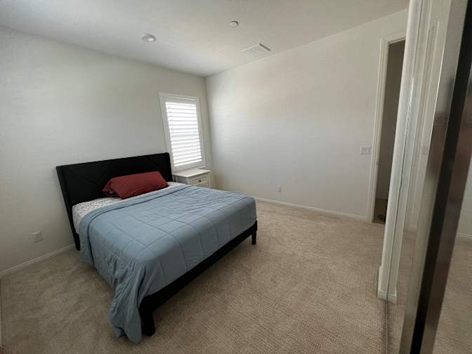 Gino's room