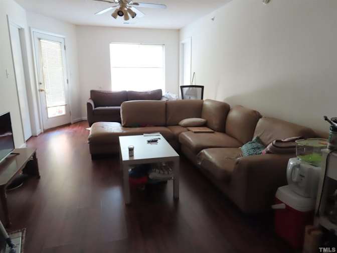 Alcove Rooms's room