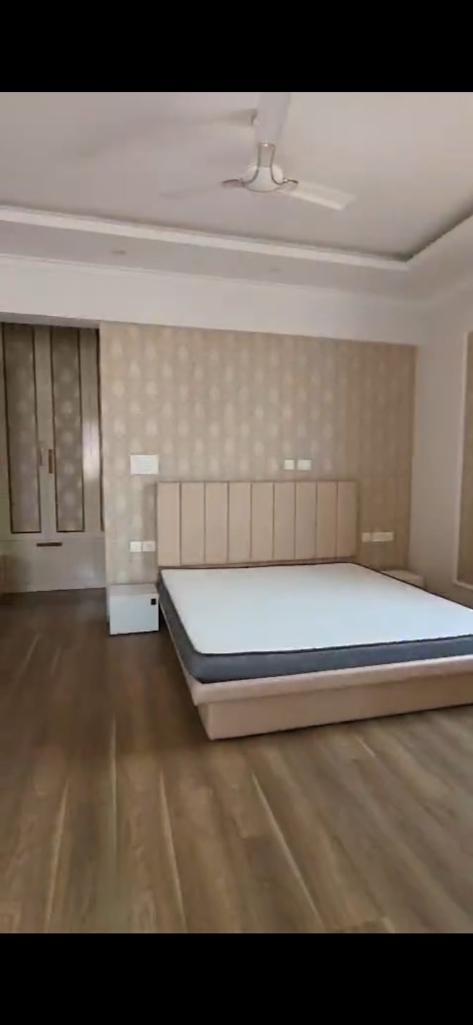 Himanshi's room