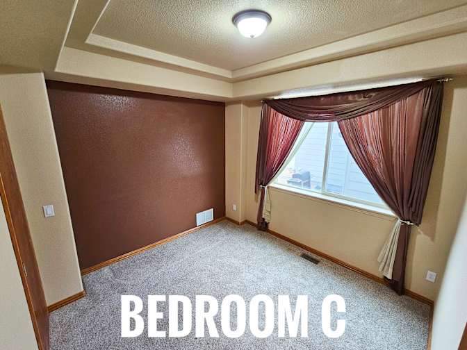 HomeCrew's room