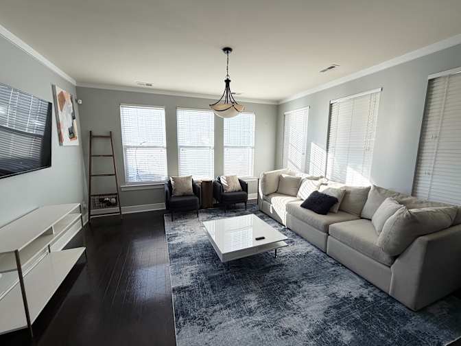 Alcove Rooms's room