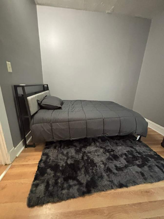 Ivory Sims's room