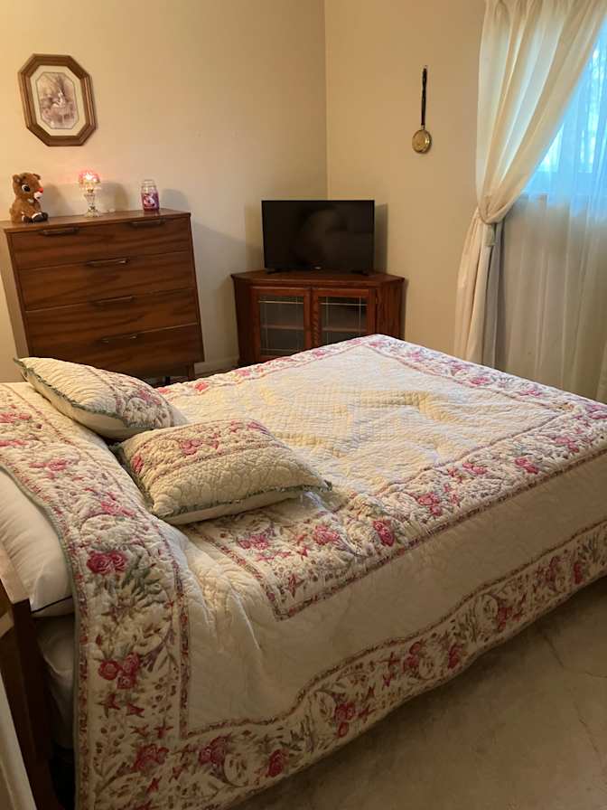 Stephanie's room