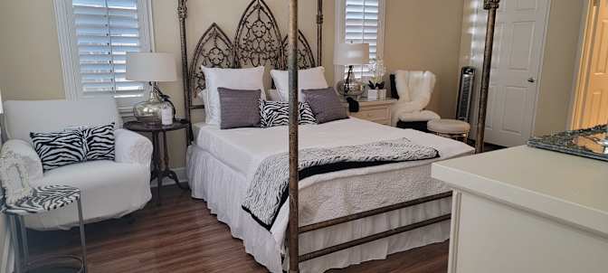 Leda's room