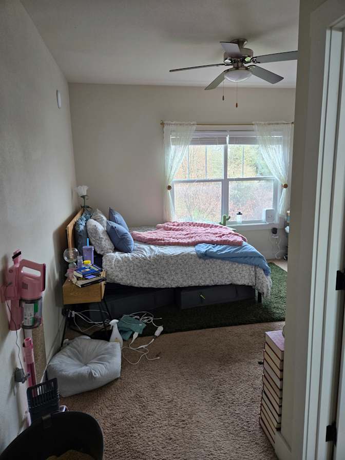 Naia's room