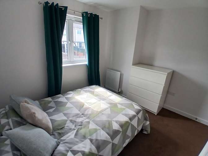 Darren's room