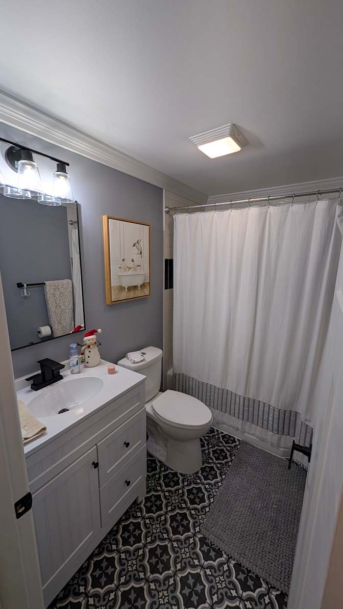 Kelly's room