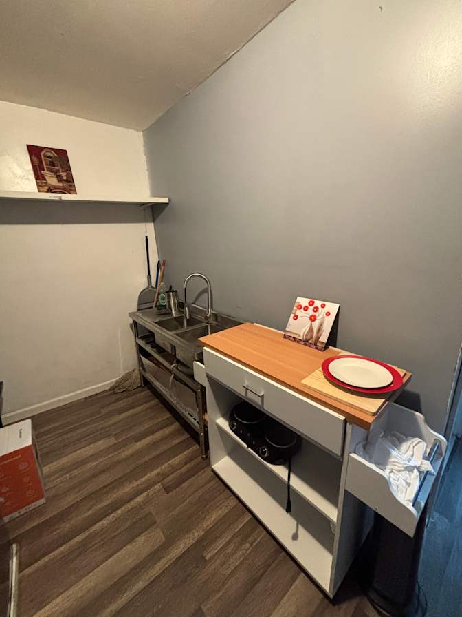 Alecia  Jones's room