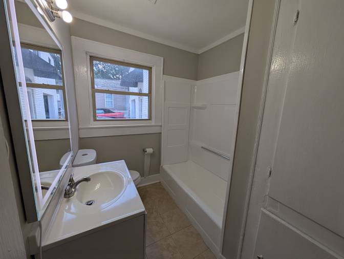 Alcove Rooms's room