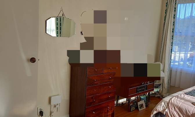 Sarcha's room