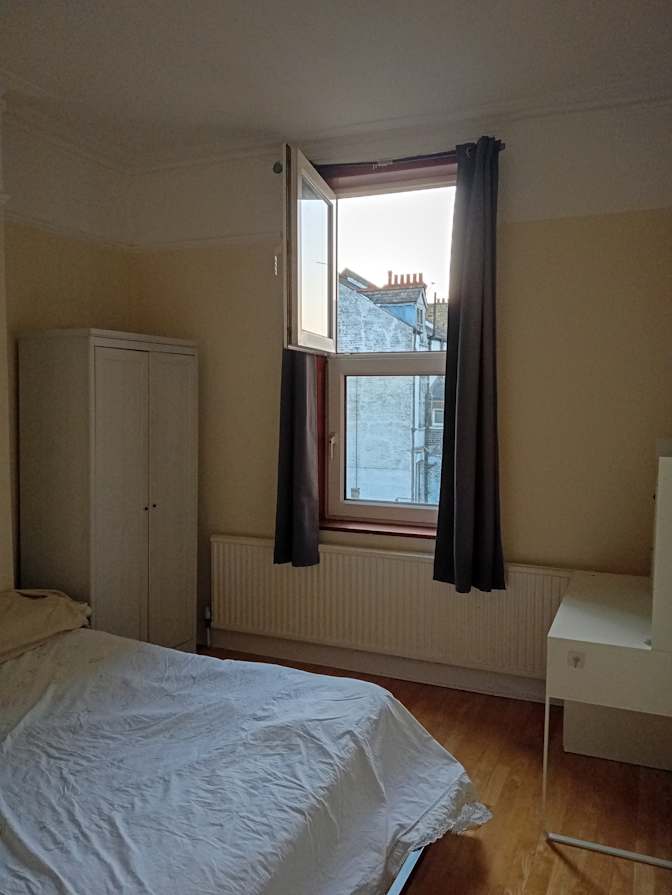 lena klimovic's room