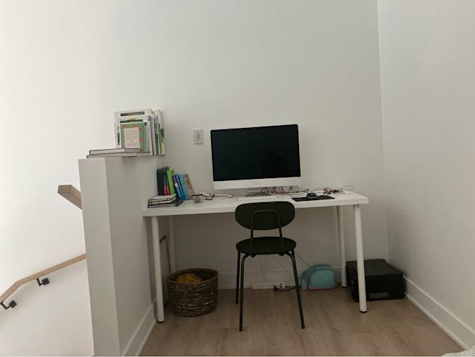 Dahlia's room