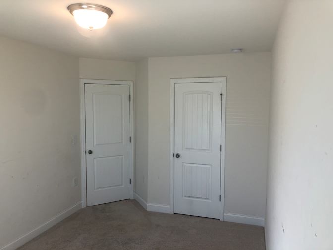 Alcove Rooms's room
