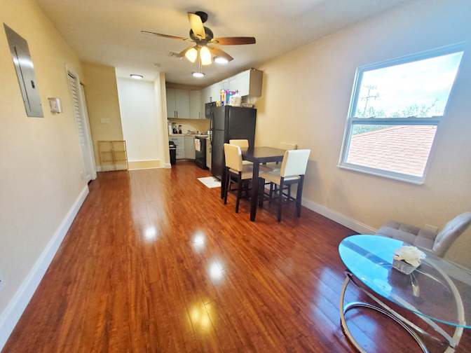 Jason Bryan, Realtor's room