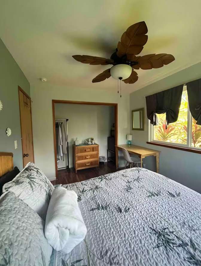 Lee's room